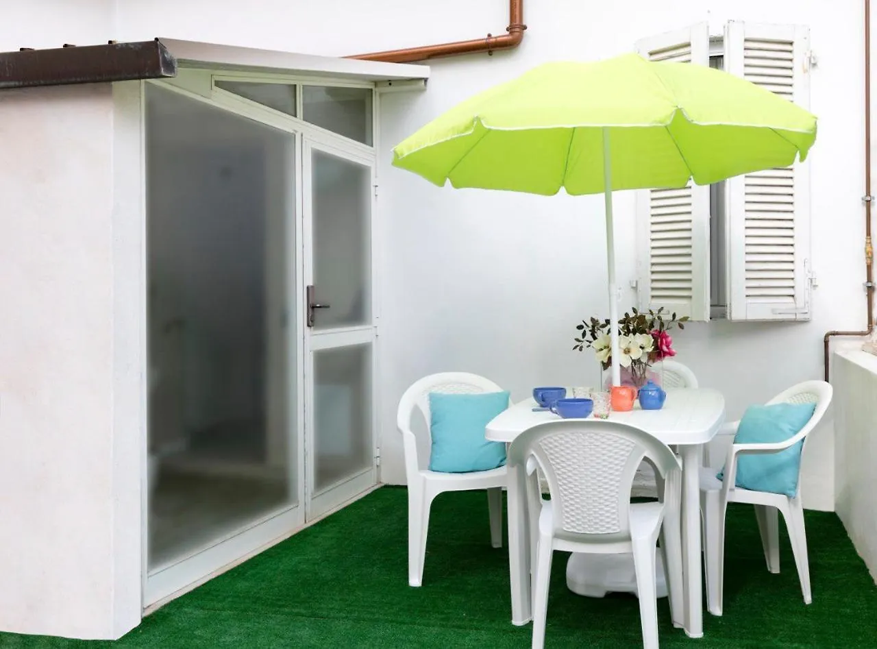 Pt Escape Apartment Viareggio 0*,  Italy